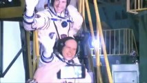 [ISS] Crew Board Soyuz TMA-10M ahead of Launch to ISS