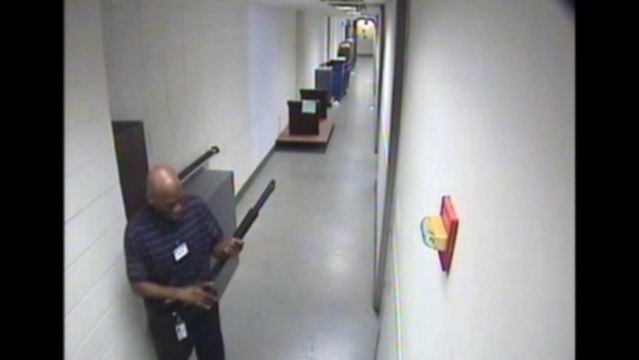 Washington Navy Yard shooter believed he was controlled by radio waves: FBI