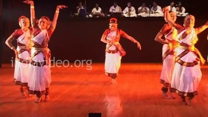 Bharatanatyam Dance Performance by Mallika Sarabhai