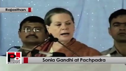 Sonia Gandhi launches refinery project in Barmar, Rajasthan