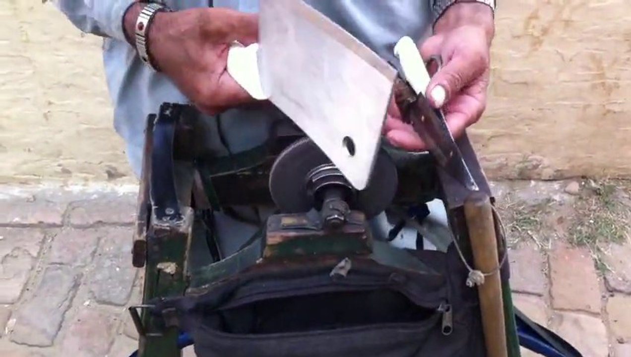 Will you sharpen my knife please_