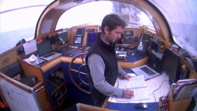 Images caméra mât avec Martin Hertau © V.Hilaire/francetv nouvelles écritures/Thalassa/Tara Expéditions