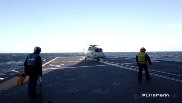 Caméra embarquée- Appontage hélicoptère en pleine mer