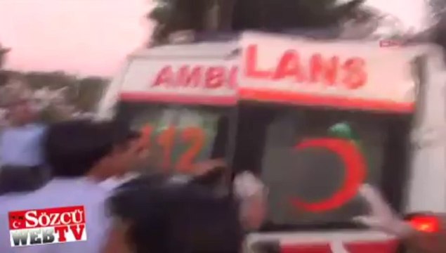 Akçakale’de halk kaymakamlığa yürüdü