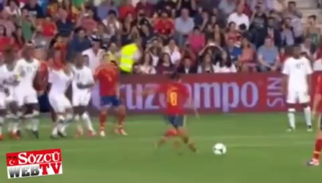 Xavi’den müthiş frikik