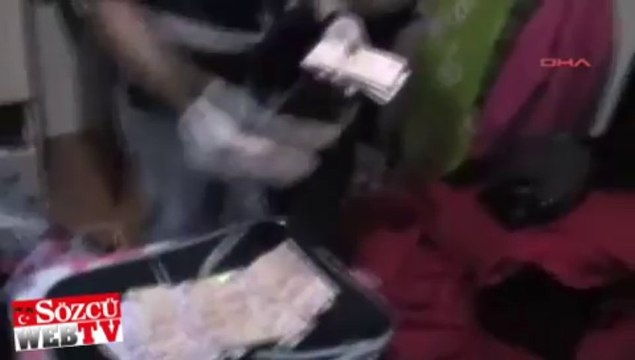 Darphane gibi ev!: Her yerden para fışkırdı