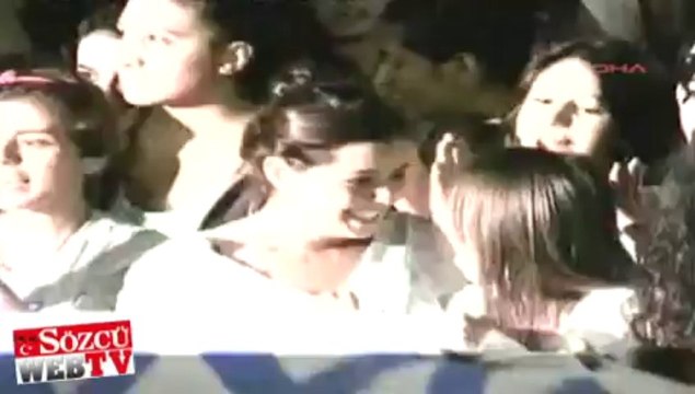 Yurtlardaki ayrımcılığı protesto ettiler