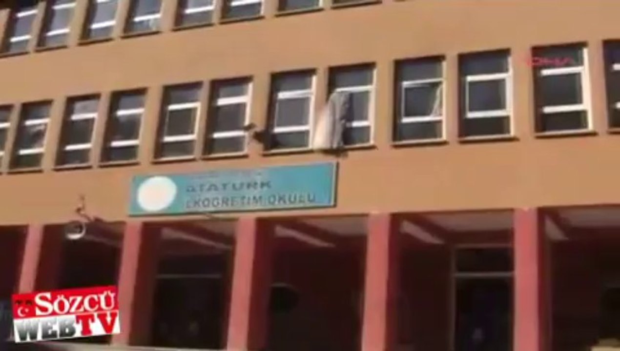 Aynı okulu ikinci kez yaktılar: İsminde Atatürk var diye mi?