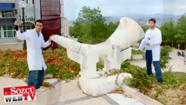 Tıp öğrencilerinden Gangnam Style