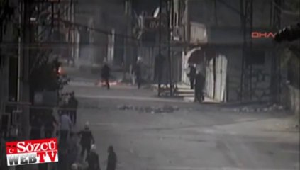 Göstericilerin attığı molotofun polise geldiği anlar…