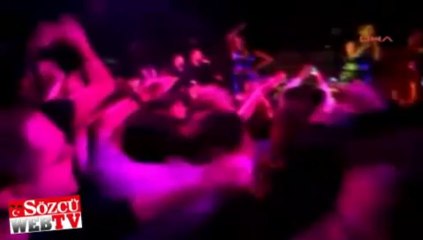 Demet Akalın’ı yuhaladılar