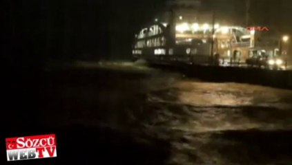 Çanakkale Boğazı geçişlere açıldı