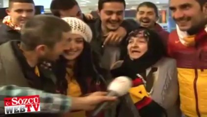 Sneijder geliyor diye havaalanına koştular ama…