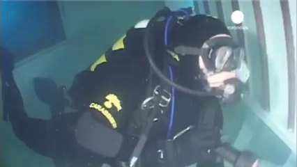 Encuentran restos humanos junto al casco del Costa Concordia