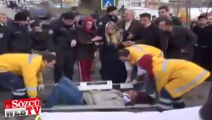 Minibüs pazardan çıkanların arasına daldı
