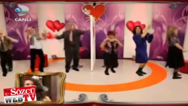 Beyaz’dan 2 dakikada Esra Erol