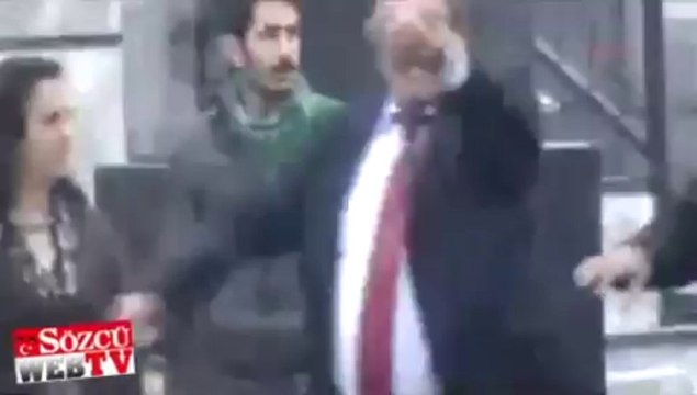 BDP’li vekilin polise silah çektiği anlar