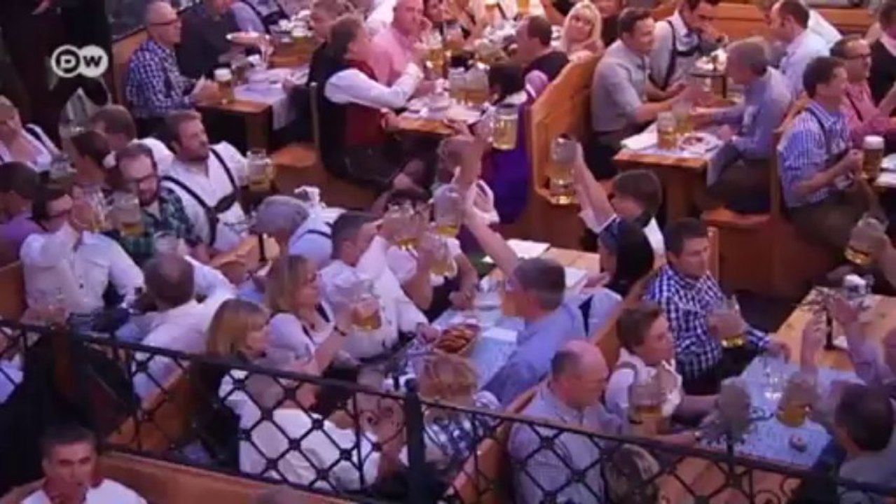 Die Sängerin | Euromaxx - Wiesn weiblich