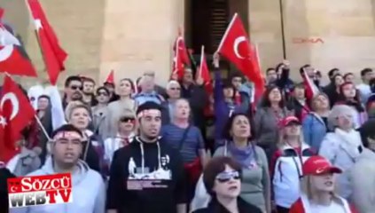 Anıtkabir’de “Bayrak Nerede” protestosu