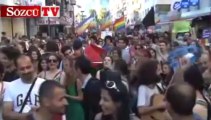 İzmir’de gay ve lezbiyenler yürüdü