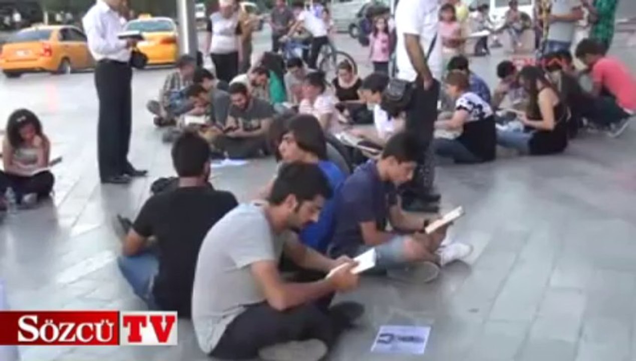 Ethem için kitap okuma eylemi