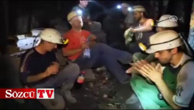 Yerin 400 metre altında iftar