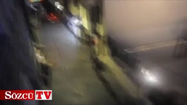 Polis evin içine gaz bombası attı