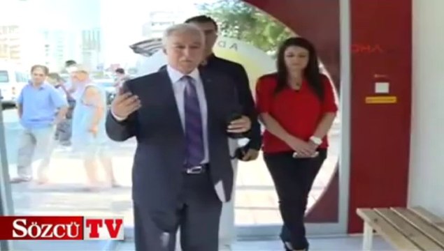 Sıcaklara karşı klimalı otobüs durağı