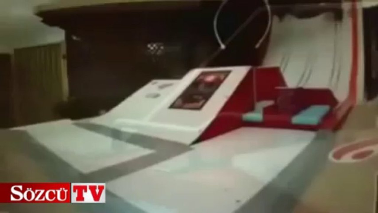 Ateş cemberinden atlayan fare