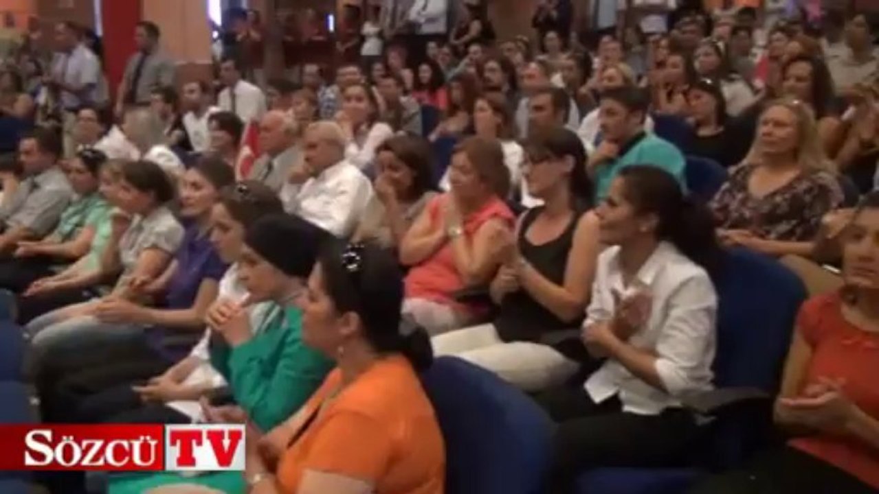 Bana siyaset değil bilimle ilgili soru sorun