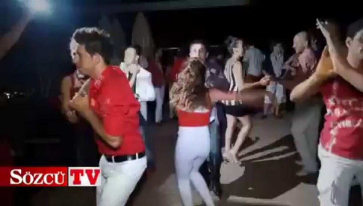 Zafer Bayramı’na danslı kutlama