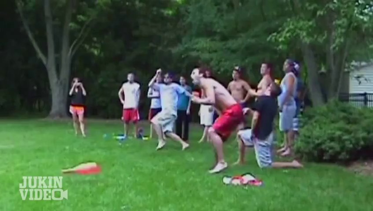 La batte de Baseball dans les "noix"... ça pique!