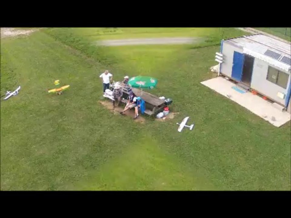 Vol de drone au terrain de Montbéliard - 26/09/2013