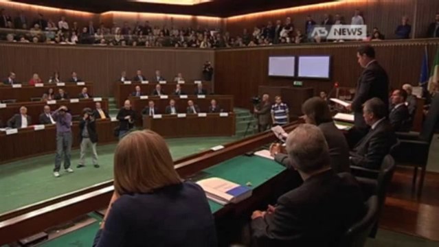 BUSTE PAGA TAGLIATE, POLEMICHE DEI GRILLINI