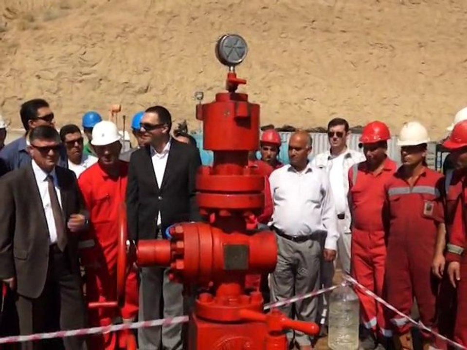 Valimiz Kozlukta Yeni Petrol Alanlarını İnceledi