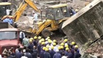 Survivors pulled from collapsed building in Mumbai