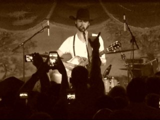 Ryan Bingham - Hallelujah - Live at Gruene Hall