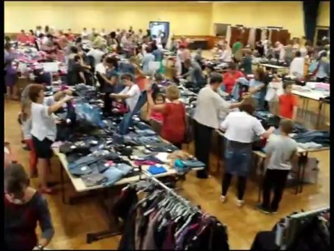 Bourse aux vêtements d'Avranches 2013