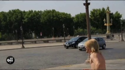 Sébastien Patoche nu à Paris