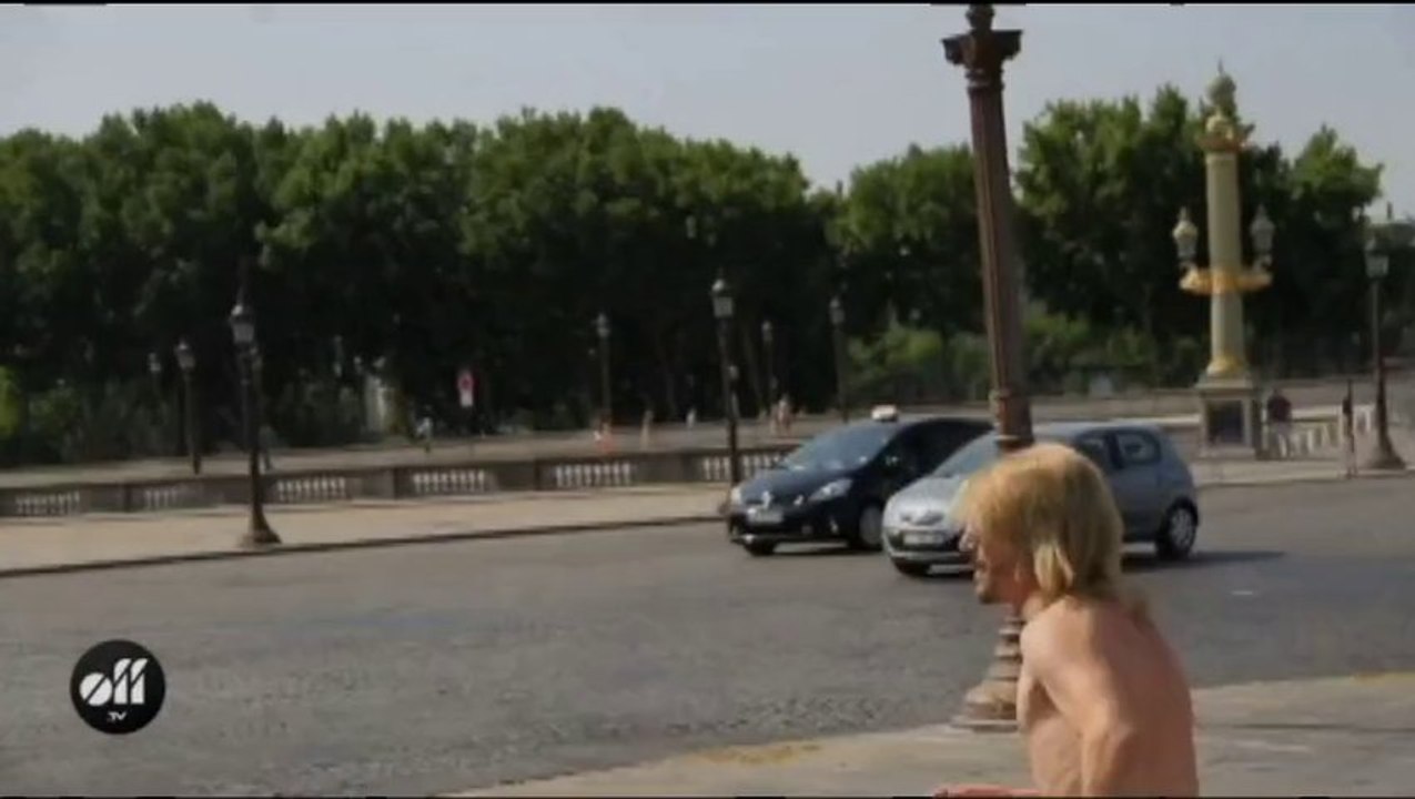 Sébastien Patoche nu à Paris