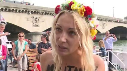 Femen rally in Paris against Russia Greenpeace detention