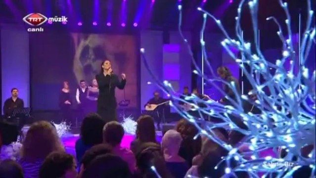 02 serpil sarı güzelliğin on par'etmez 21.03.2013 sahne biz