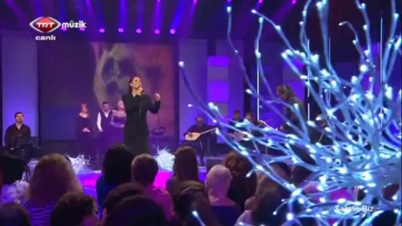 02 serpil sarı güzelliğin on par'etmez 21.03.2013 sahne biz