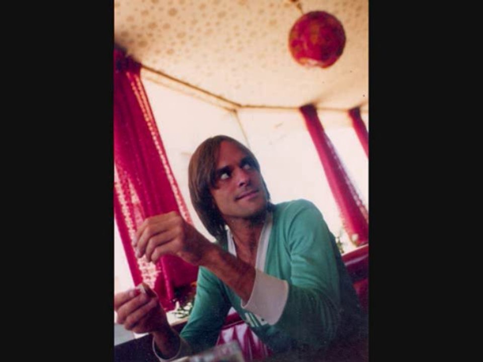 Like the Other Girls Do © Charles Locke (Govatsos)