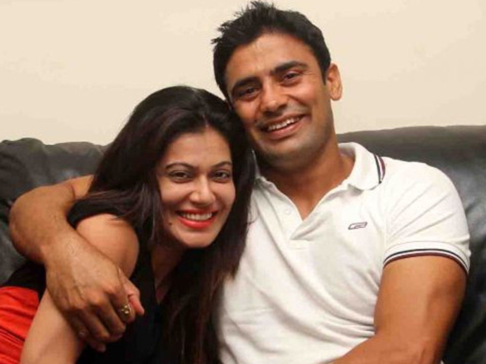 Bigg Boss 7 Payal Rohatgi Trusts Sangram Blindly 28th Sept 2013 Episode