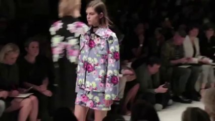 Le défilé Carven printemps-été 2014