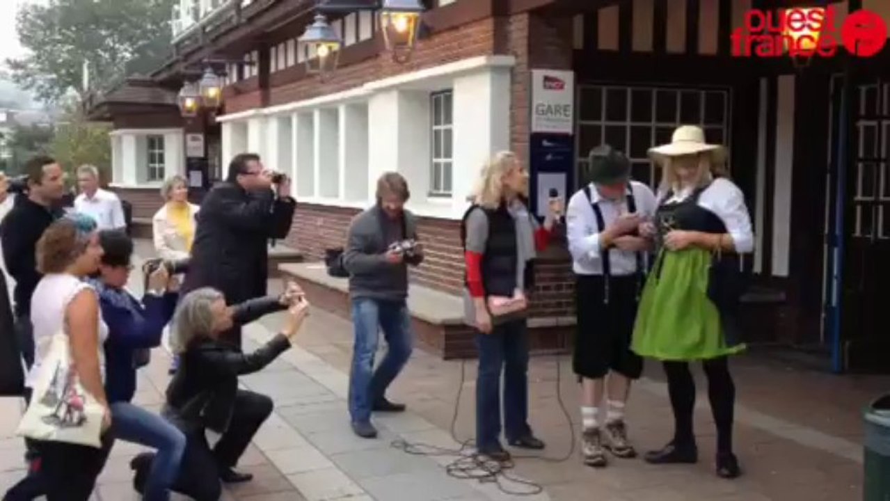 Tournage : le Dr Rotule arrive en gare de Trouville - Tournage : le Dr Rotule arrive en gare de Trouville
