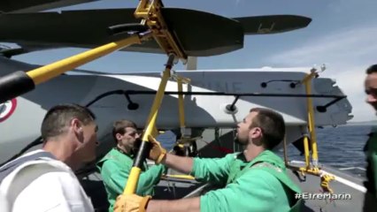 Caméra embarquée - Checking hélicoptère - Amarrage et pliage des pales