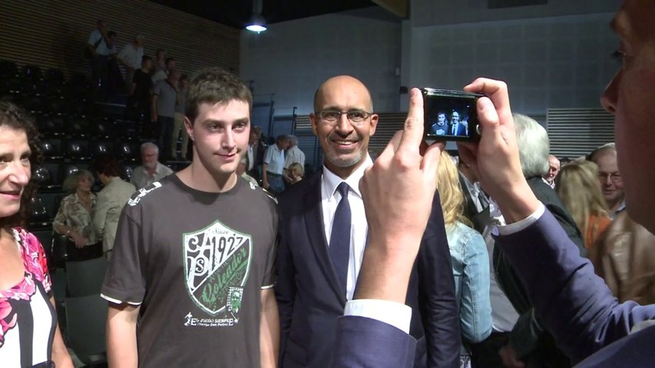 Harlem Désir à la fête de la rose à Tulle (Corrèze)
