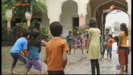 Har Ghar Kuch Kehta Hain 28th September 2013 Video Watch Online HD Part1